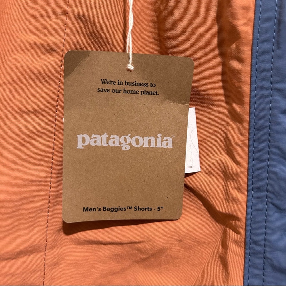 Patagonia Baggies Shorts 5" – Men’s Large – Utility Blue – Peace Patch – NWT - Picture 3 of 5